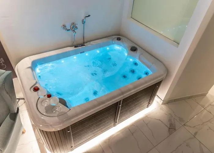 Апартаменты Mg Sapphire Jacuzzi Premium Салоники
