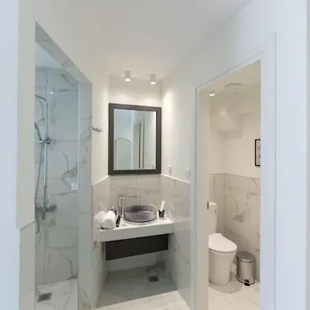 Mg Sapphire Jacuzzi Premium Apartment