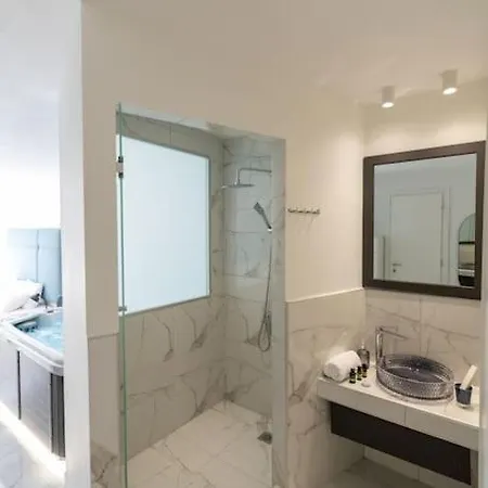 Mg Sapphire Jacuzzi Premium