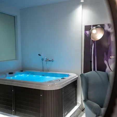 Mg Sapphire Jacuzzi Premium * Salonic